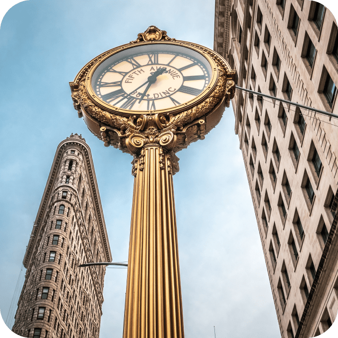 5TH Avenue Clock